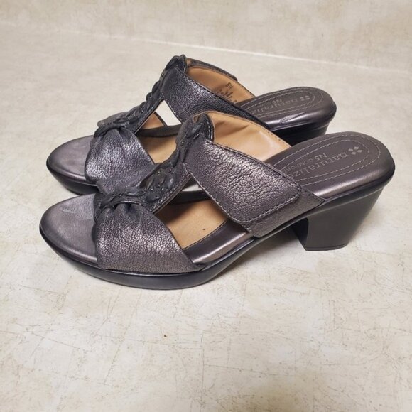 Comfort Metallic and Beaded Mid Block Heel Mule "Breslin" - Picture 2 of 14